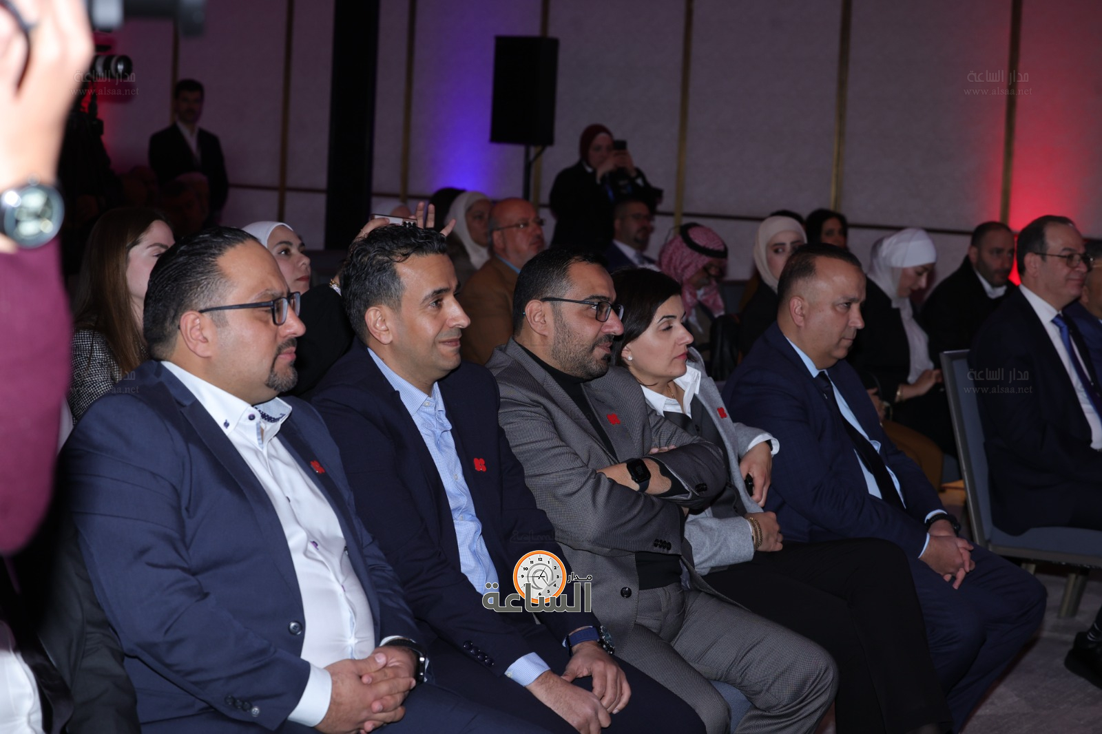 Madar Al-Saa Images 0.7705180715860843