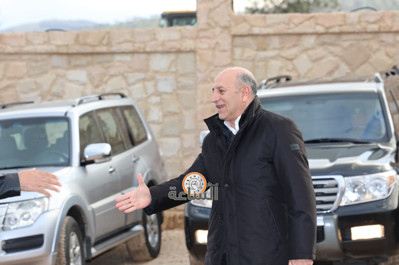 Madar Al-Saa Images 0.8191224744200118