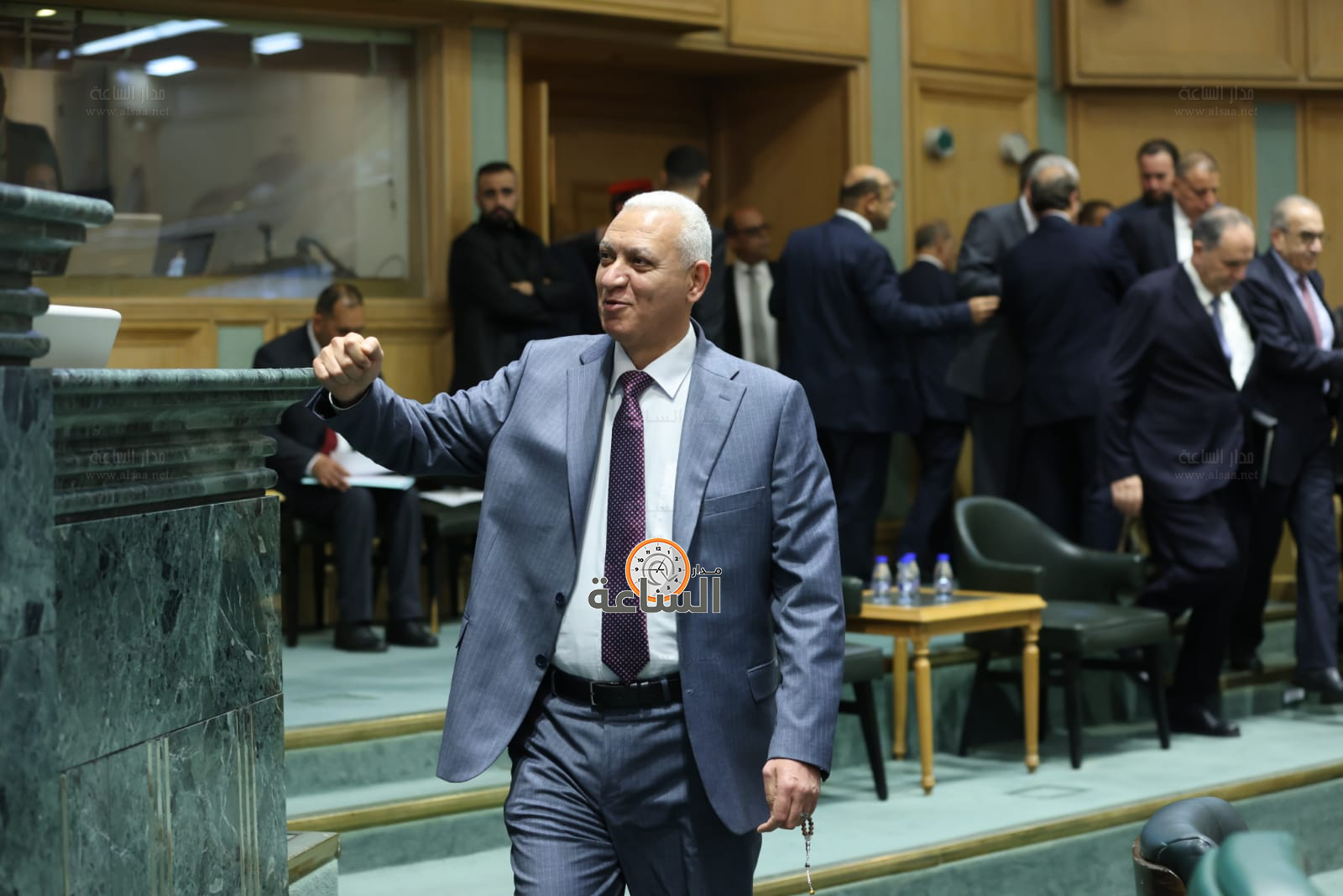 Madar Al-Saa Images 0.41586847416666617