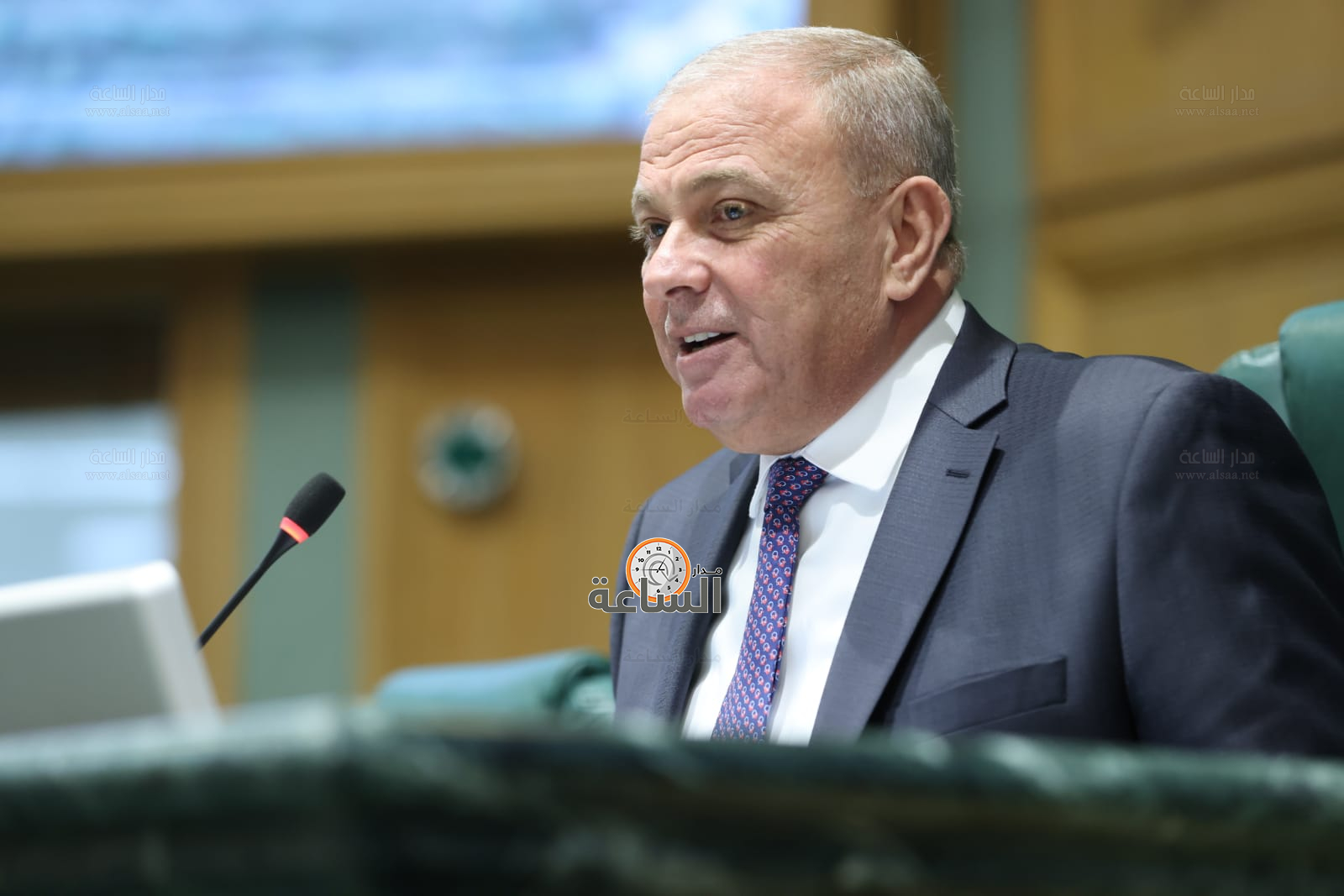 Madar Al-Saa Images 0.9489042540529387