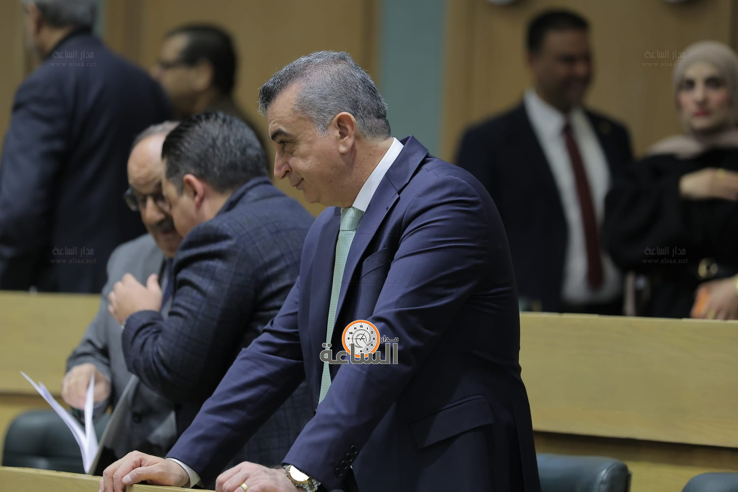 Madar Al-Saa Images 0.4305223900334154