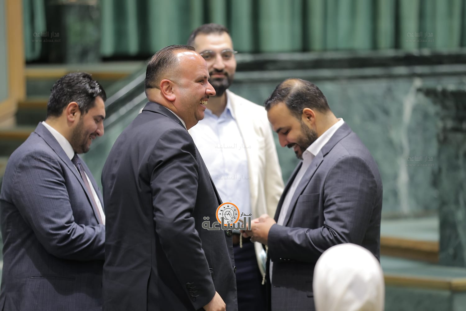 Madar Al-Saa Images 0.18945318163522373