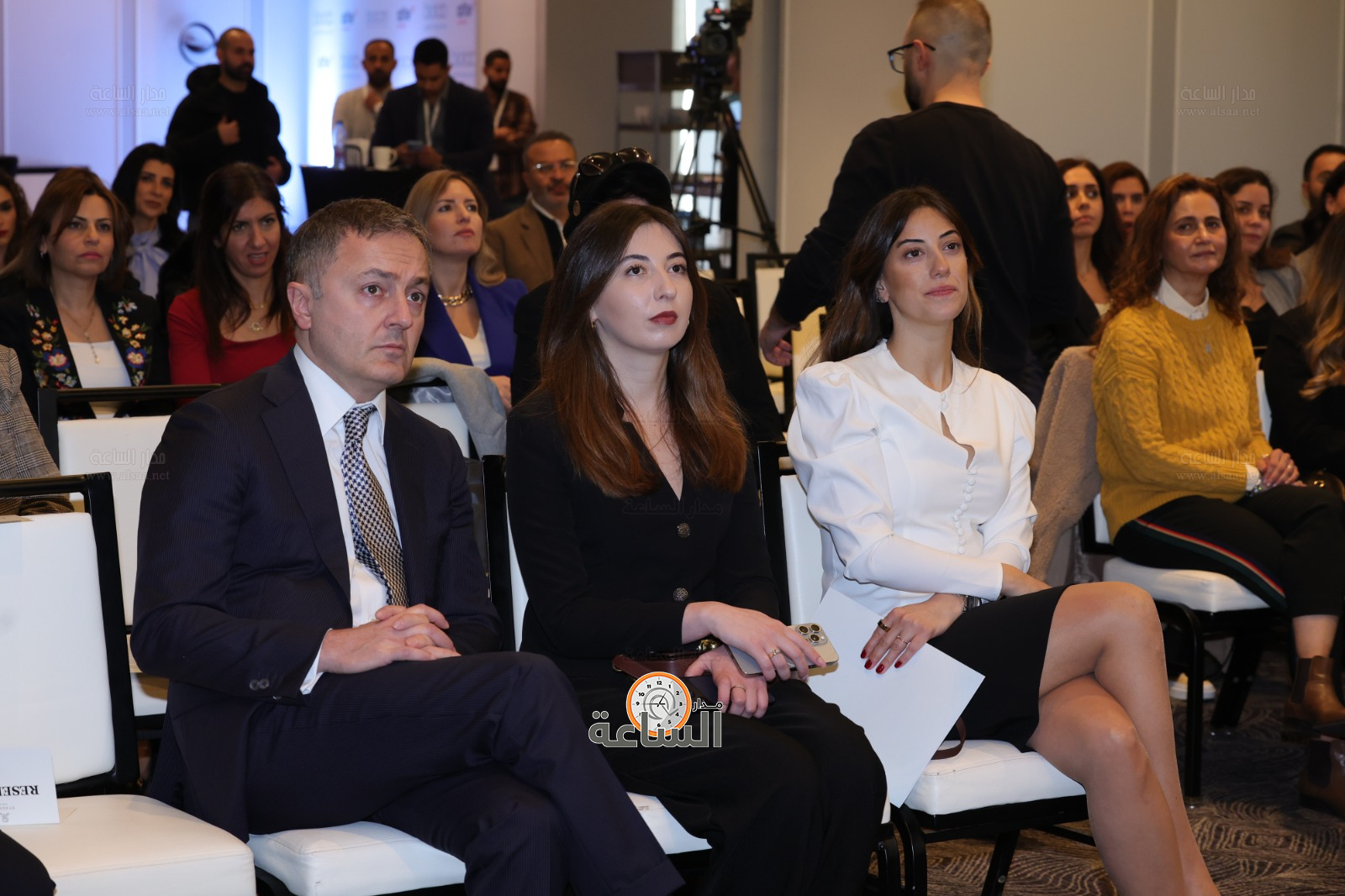 Madar Al-Saa Images 0.51159501933827