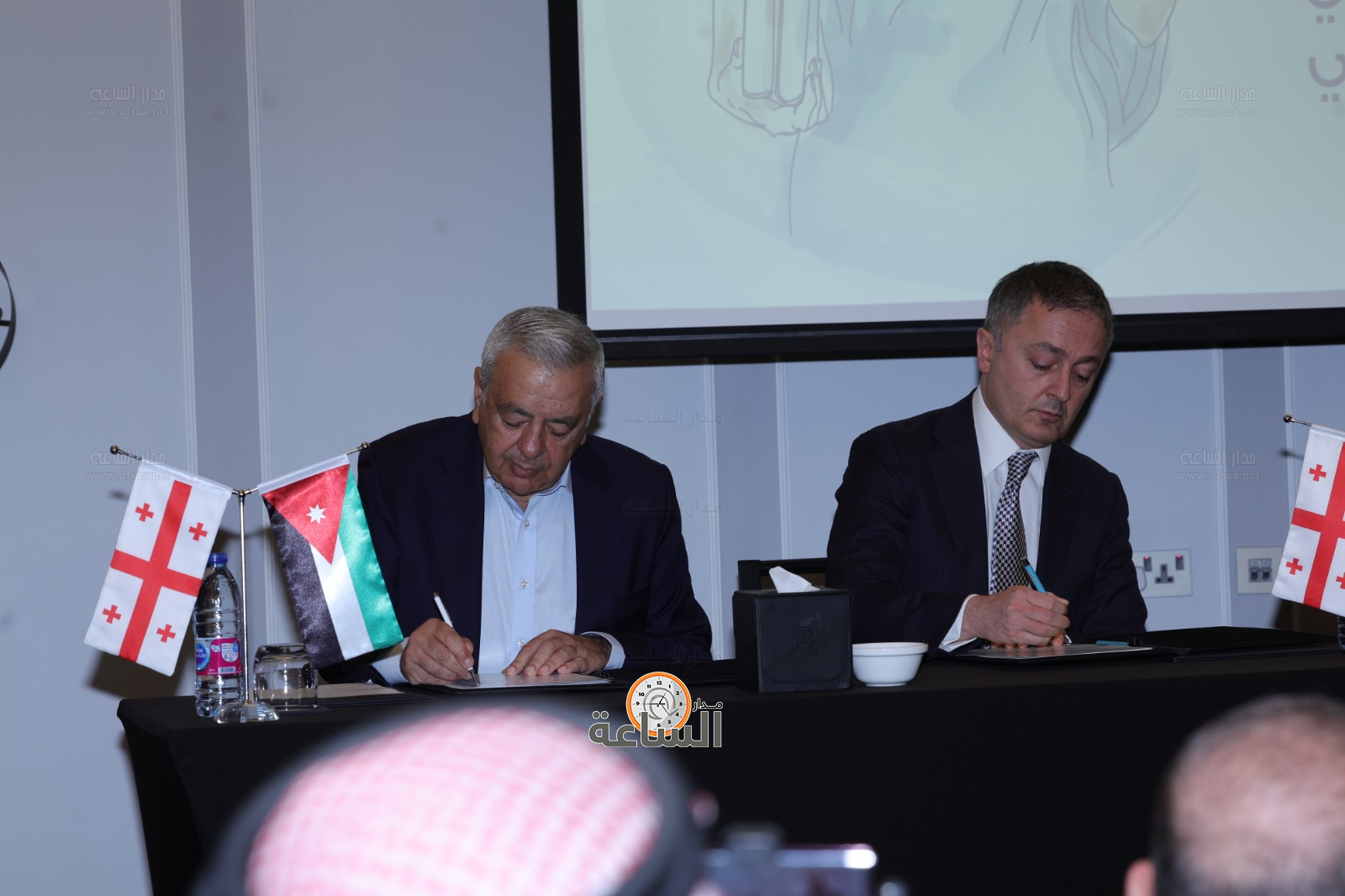 Madar Al-Saa Images 0.23502405318962427