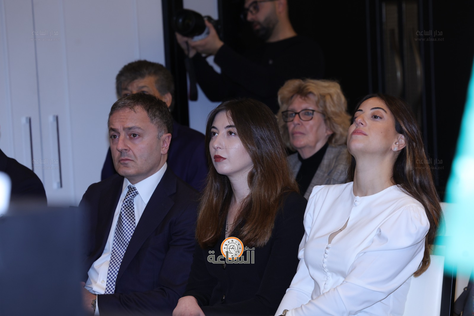 Madar Al-Saa Images 0.7691553520336375