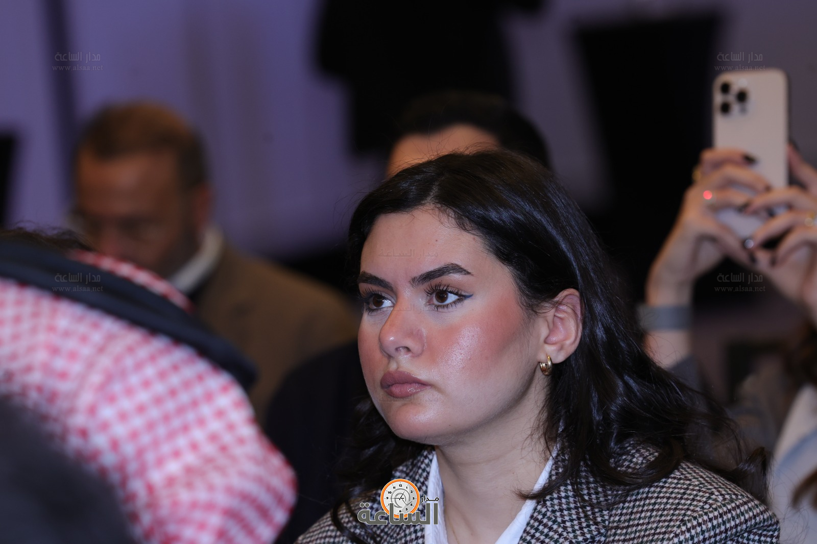 Madar Al-Saa Images 0.4307470766729715