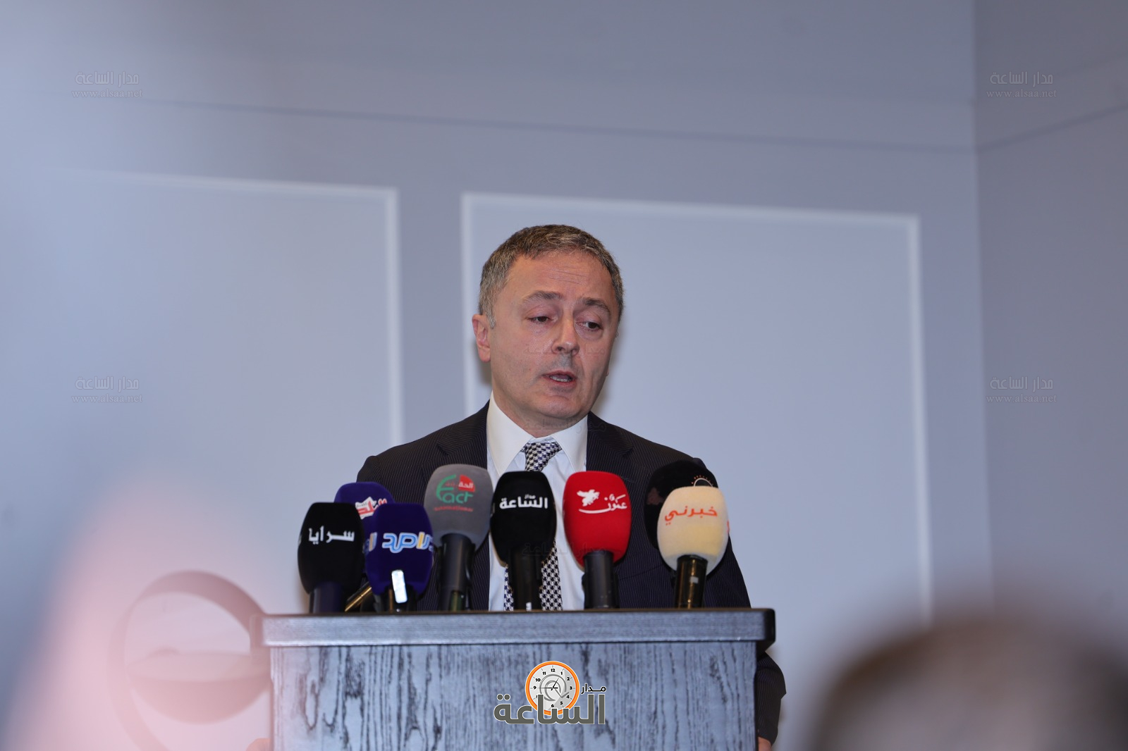 Madar Al-Saa Images 0.09027550690765407