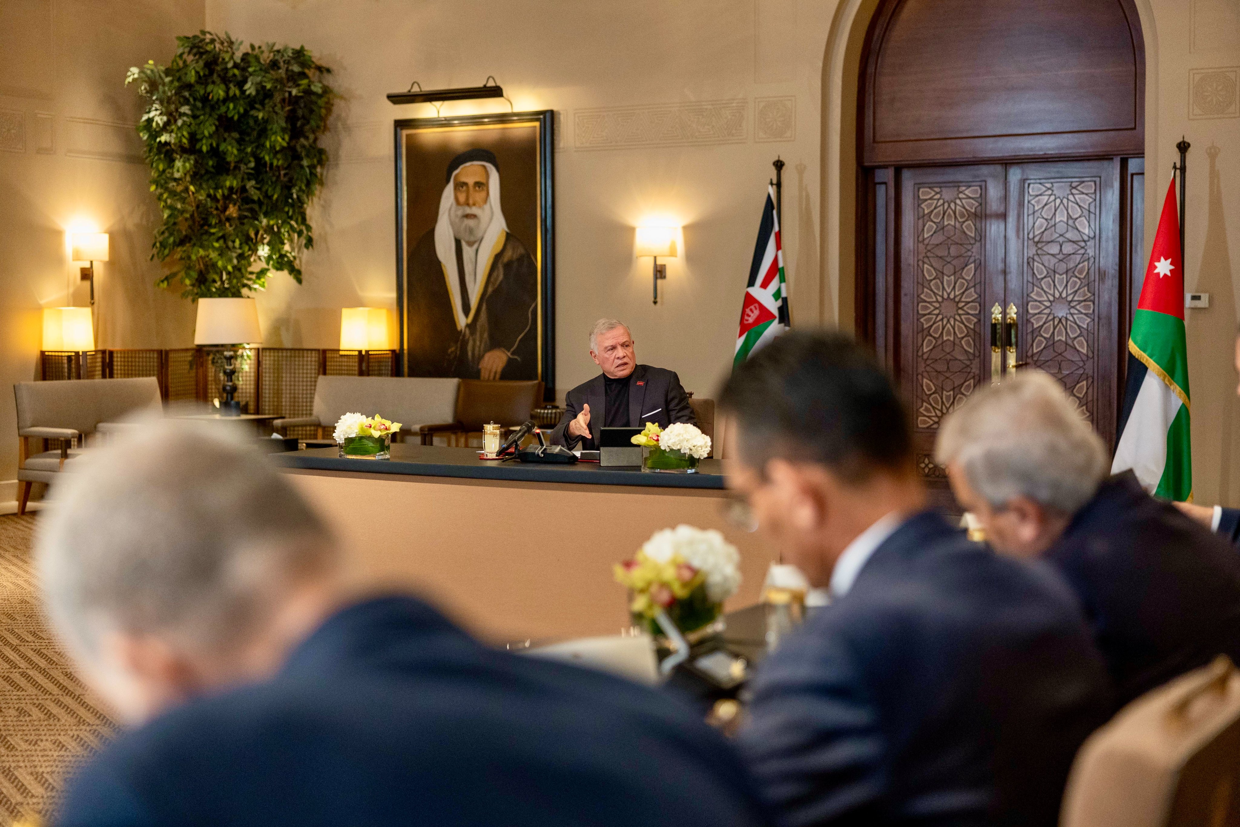 Madar Al-Saa Images 0.6772787404020935