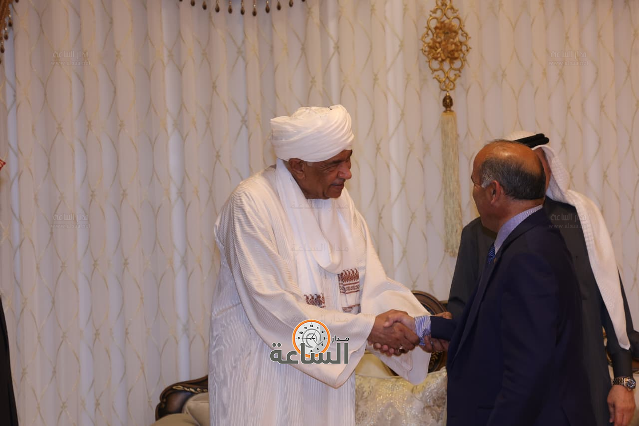 Madar Al-Saa Images 0.46642315871485207