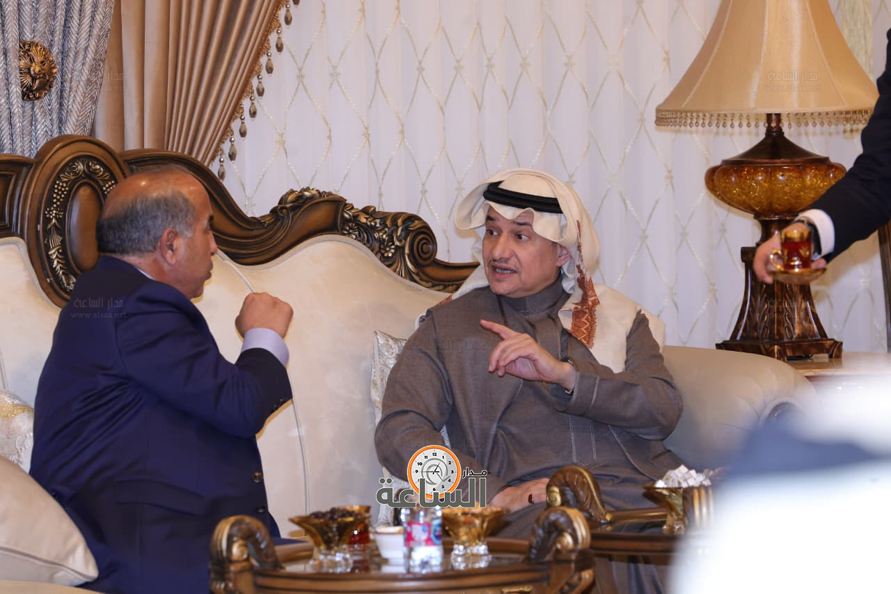 Madar Al-Saa Images 0.4071490551525955