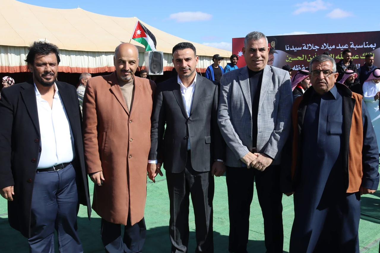 Madar Al-Saa Images 0.46067083255526786