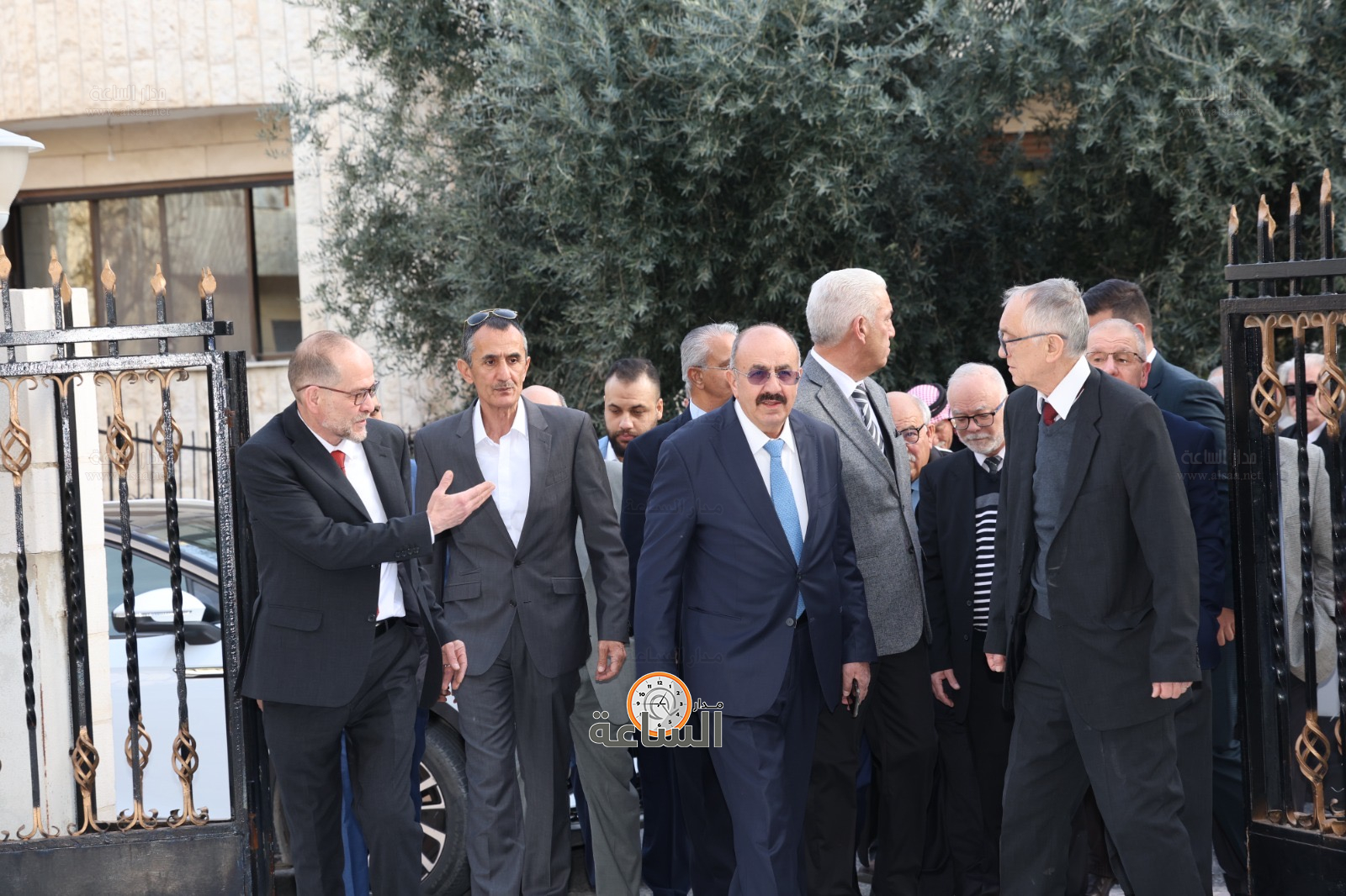 Madar Al-Saa Images 0.3636722839123344