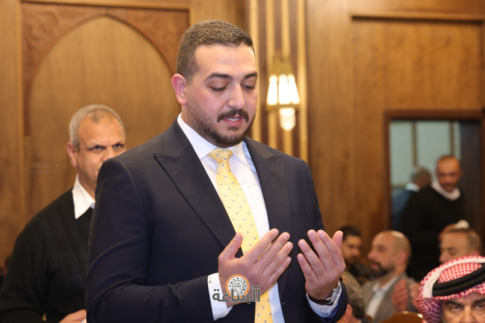 Madar Al-Saa Images 0.6059246040605135