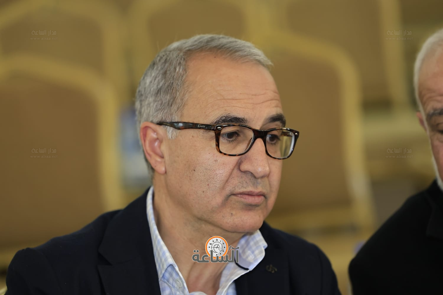 Madar Al-Saa Images 0.3726715028734565