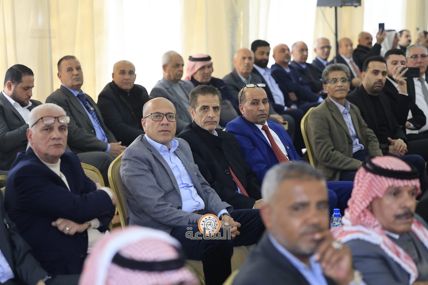 Madar Al-Saa Images 0.3547489406643882