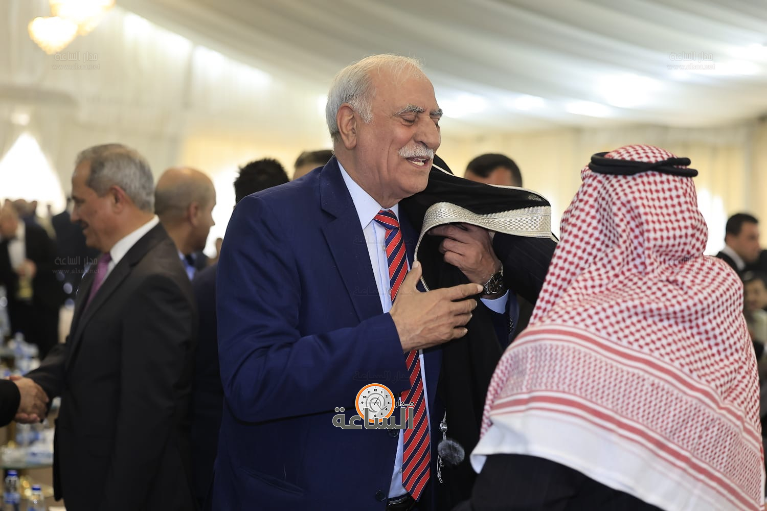 Madar Al-Saa Images 0.7137704502594475