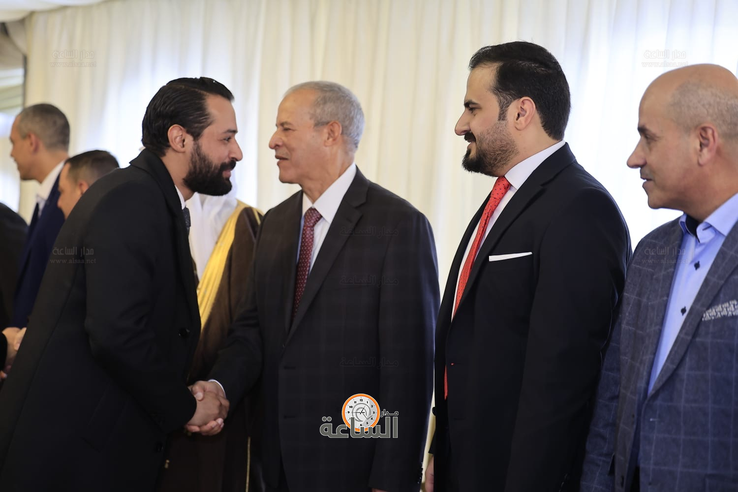 Madar Al-Saa Images 0.5268600891799265