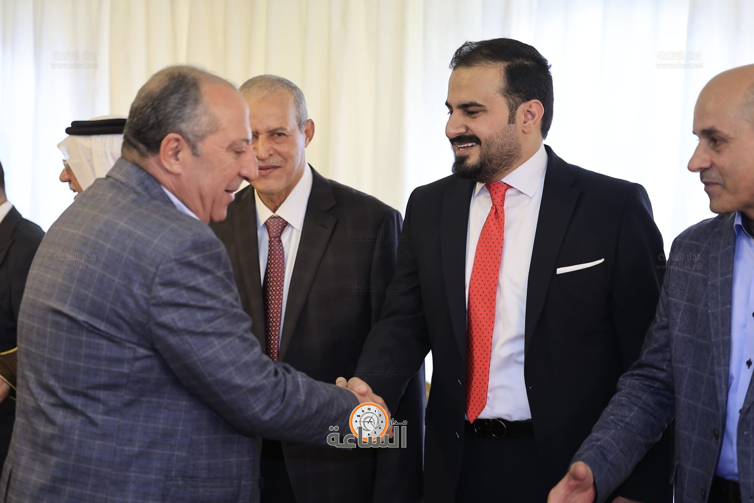 Madar Al-Saa Images 0.24614159417263248