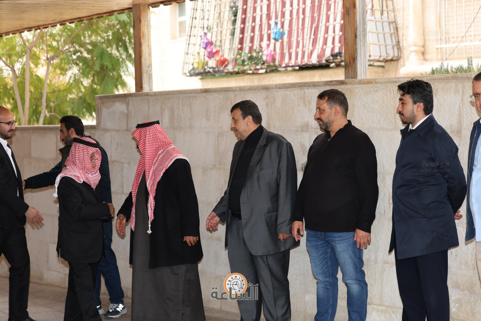 Madar Al-Saa Images 0.5283746153443232