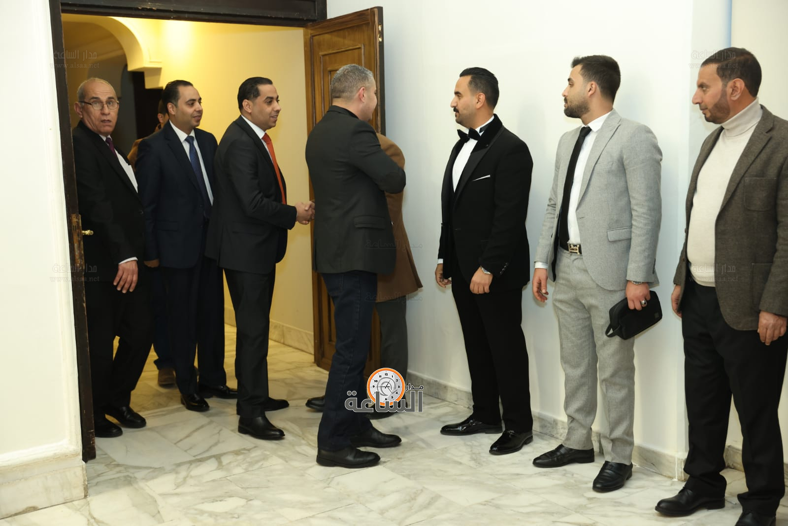 Madar Al-Saa Images 0.327995425673158