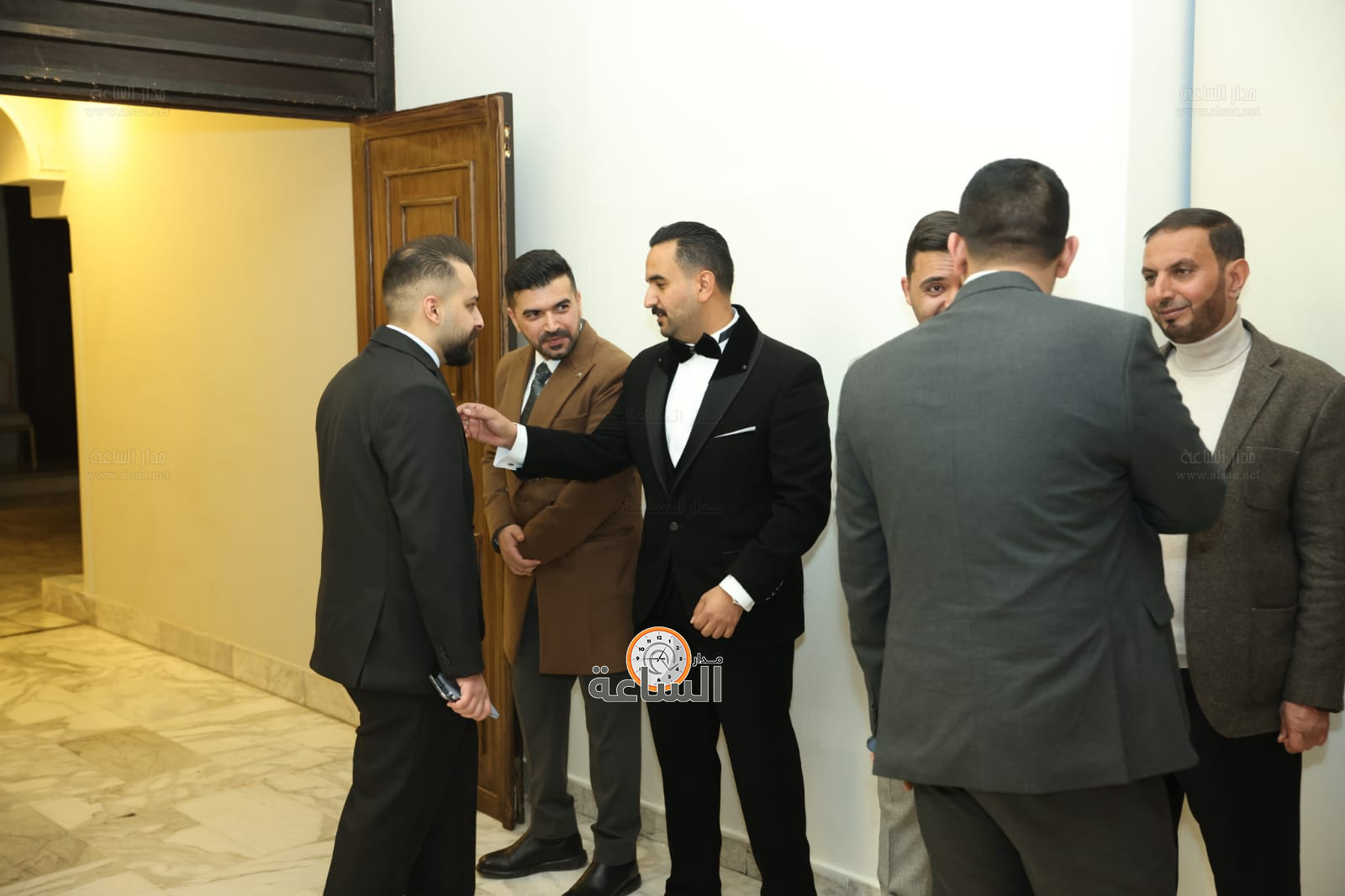 Madar Al-Saa Images 0.7398761510259471