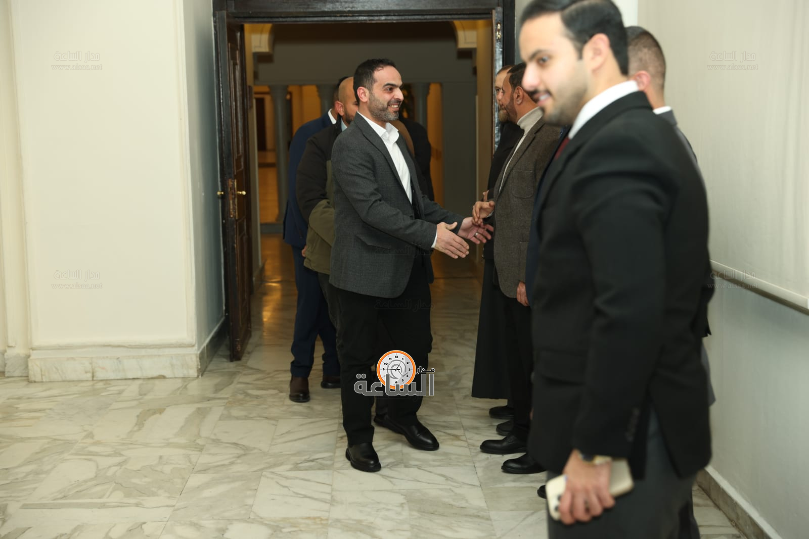 Madar Al-Saa Images 0.75239238434117