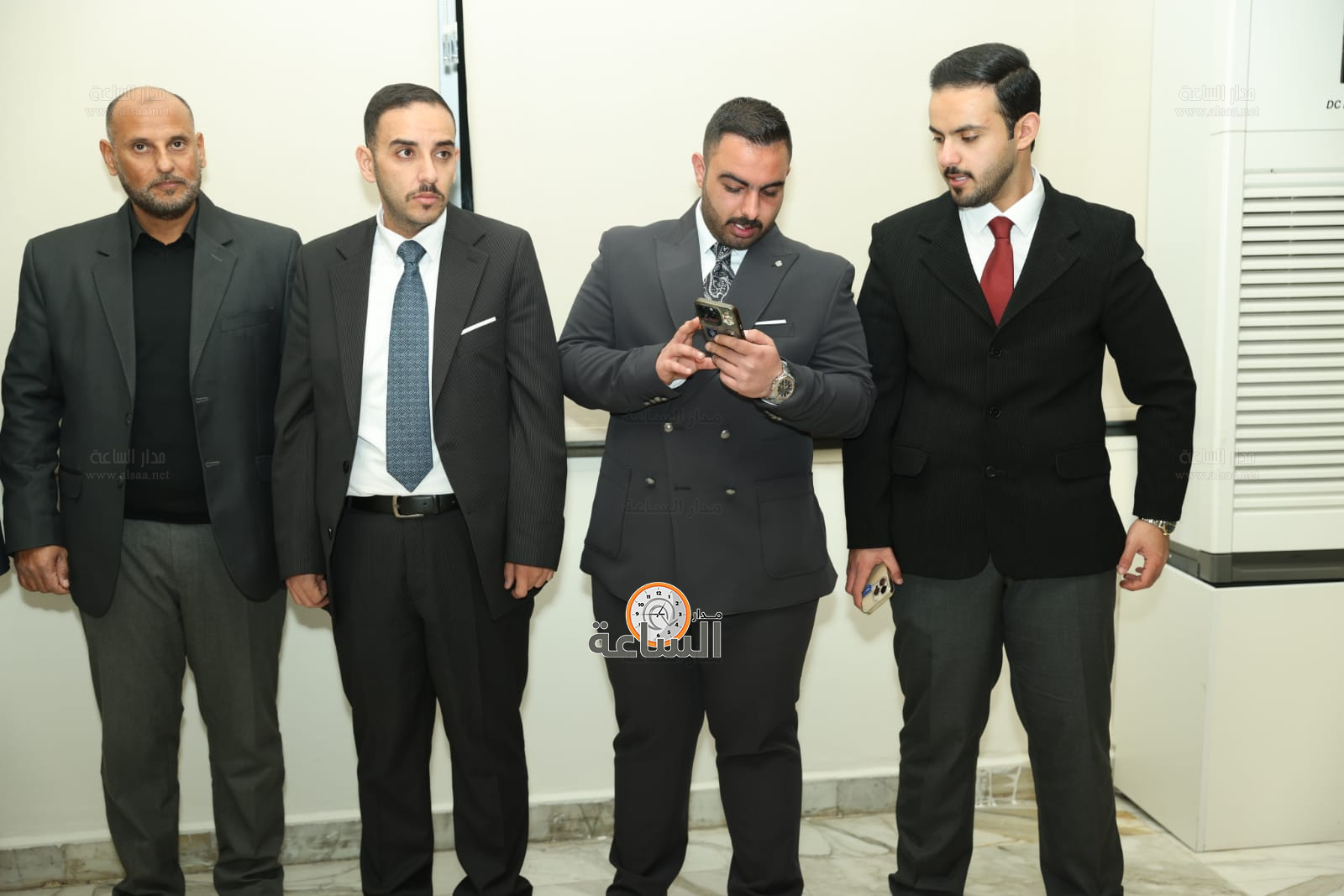 Madar Al-Saa Images 0.012118956379383428