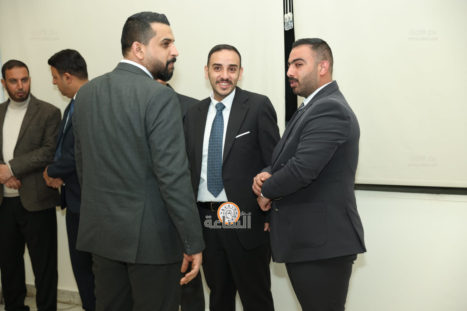 Madar Al-Saa Images 0.8910825080514442