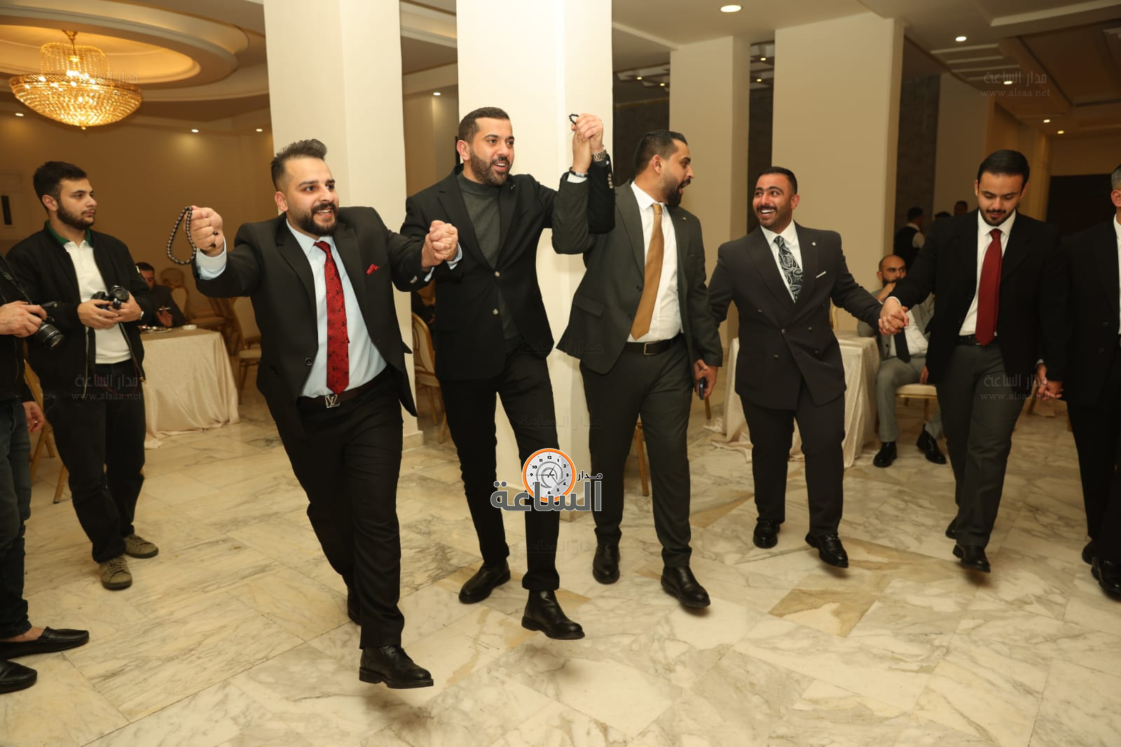 Madar Al-Saa Images 0.6869329305358854