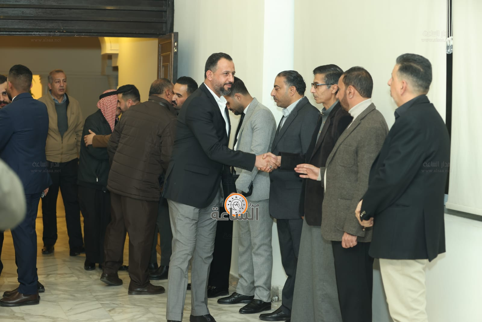 Madar Al-Saa Images 0.8888967881458818