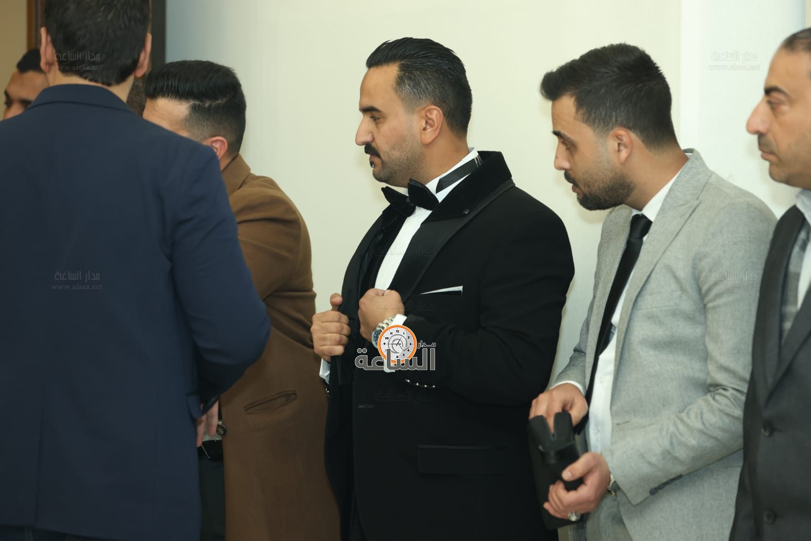 Madar Al-Saa Images 0.1569800882988348