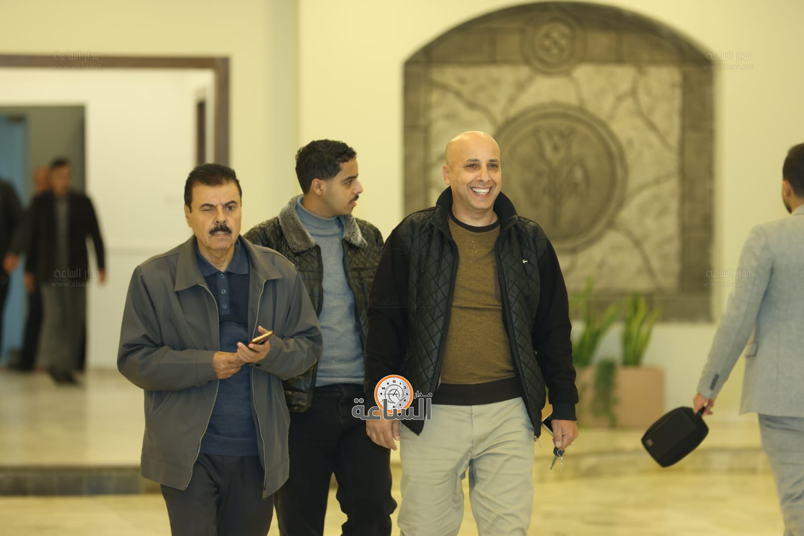 Madar Al-Saa Images 0.21827564032789415