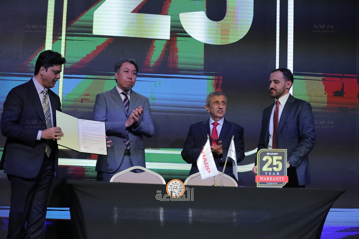 Madar Al-Saa Images 0.9686359057891732