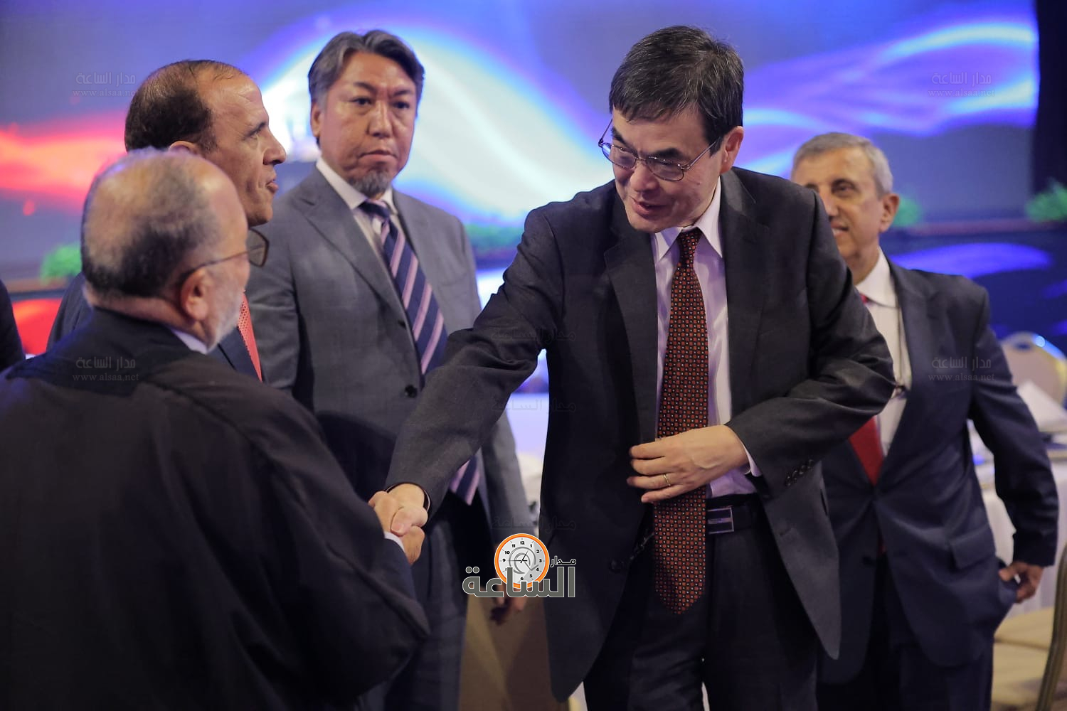 Madar Al-Saa Images 0.3042229369367765