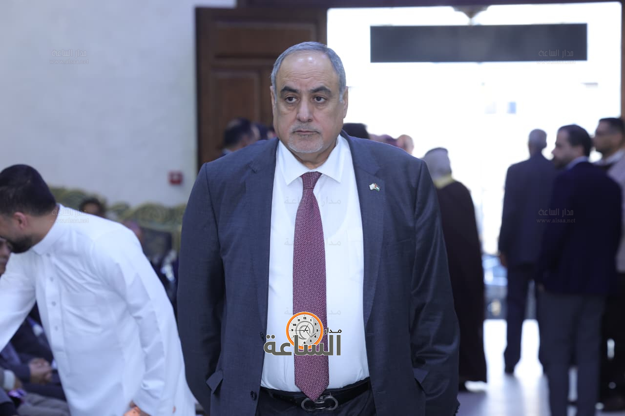 Madar Al-Saa Images 0.786708355884155