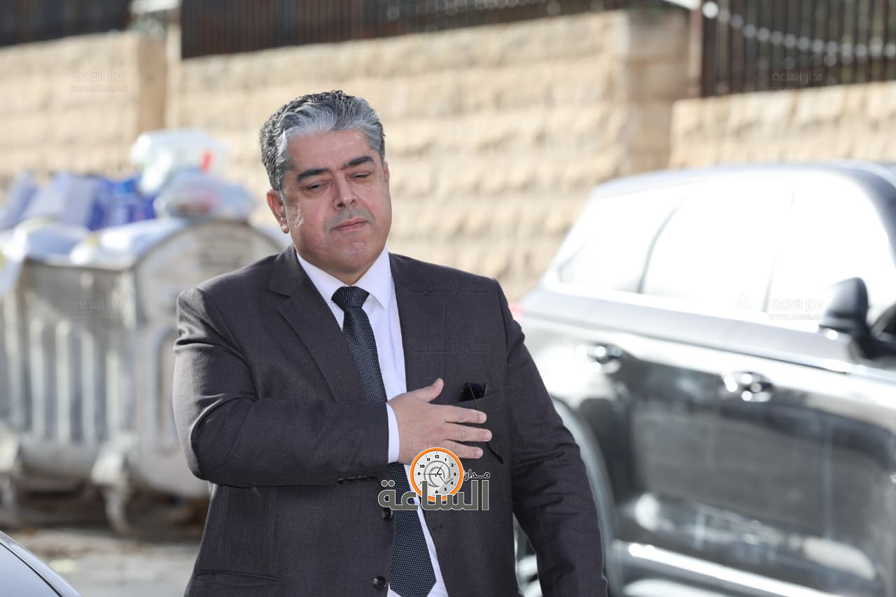 Madar Al-Saa Images 0.3585768587569207