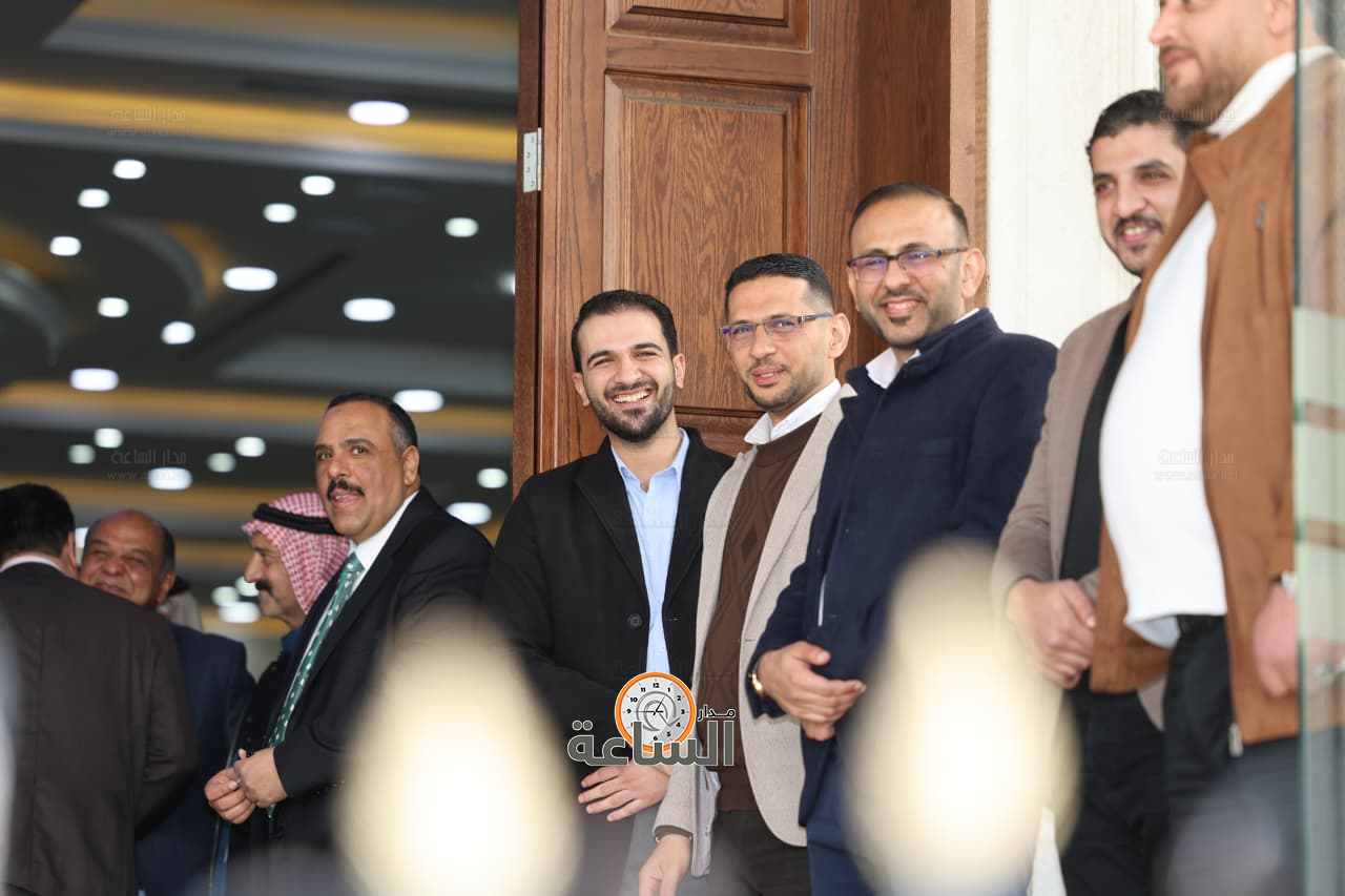 Madar Al-Saa Images 0.4430395512967694