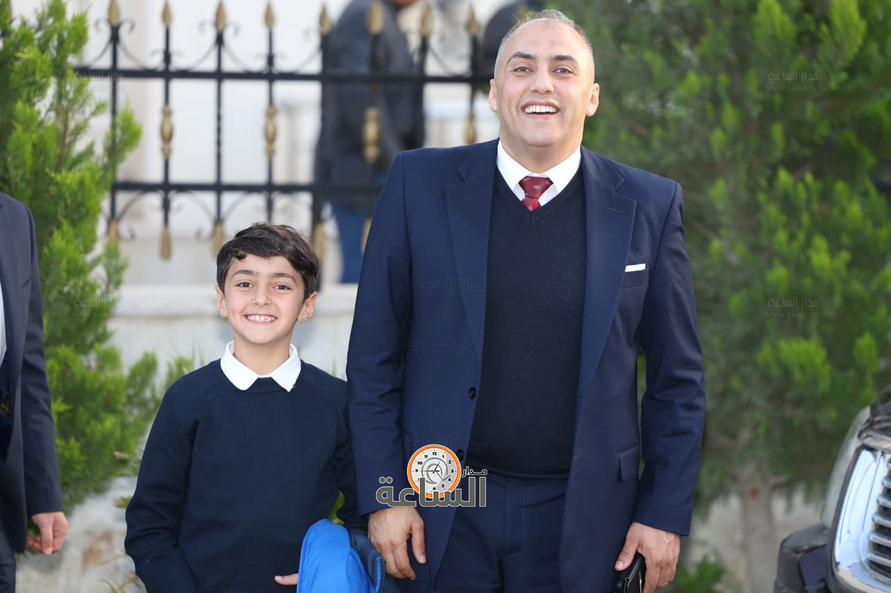 Madar Al-Saa Images 0.4302576753987576