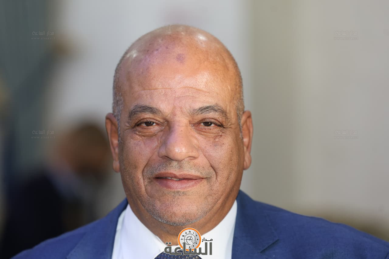 Madar Al-Saa Images 0.47432918719420425