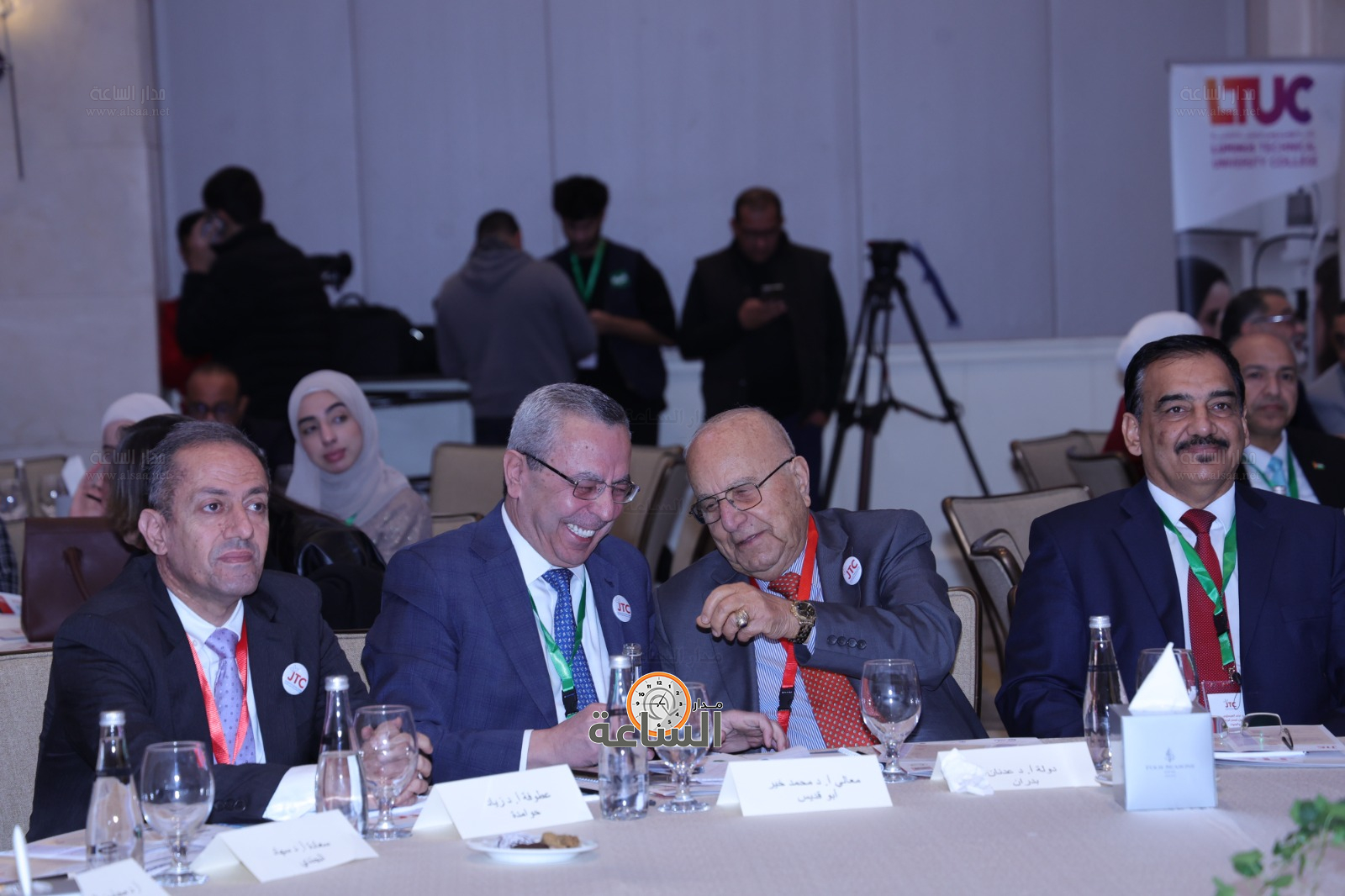 Madar Al-Saa Images 0.4441384405412917