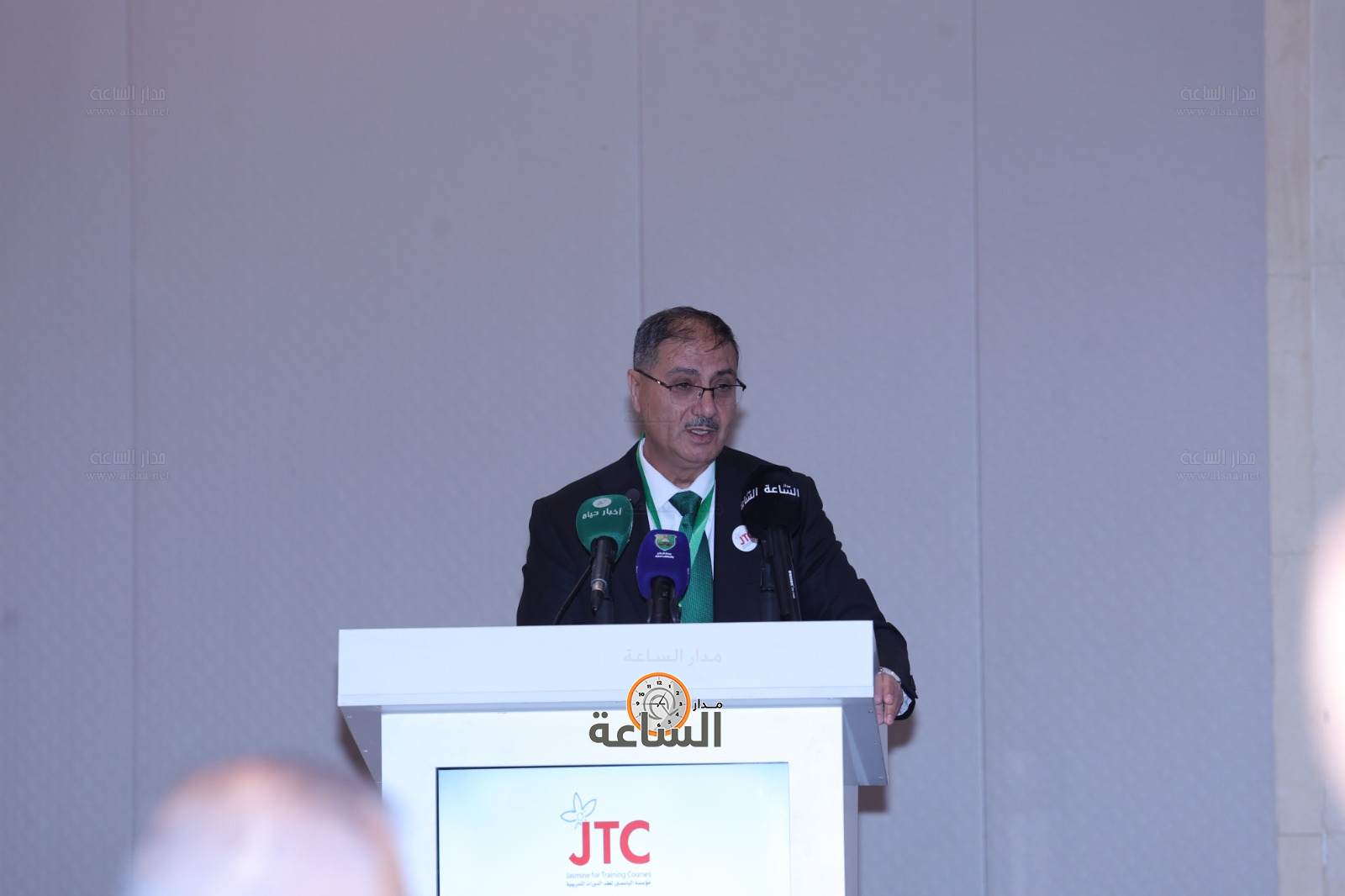 Madar Al-Saa Images 0.6607330814372651