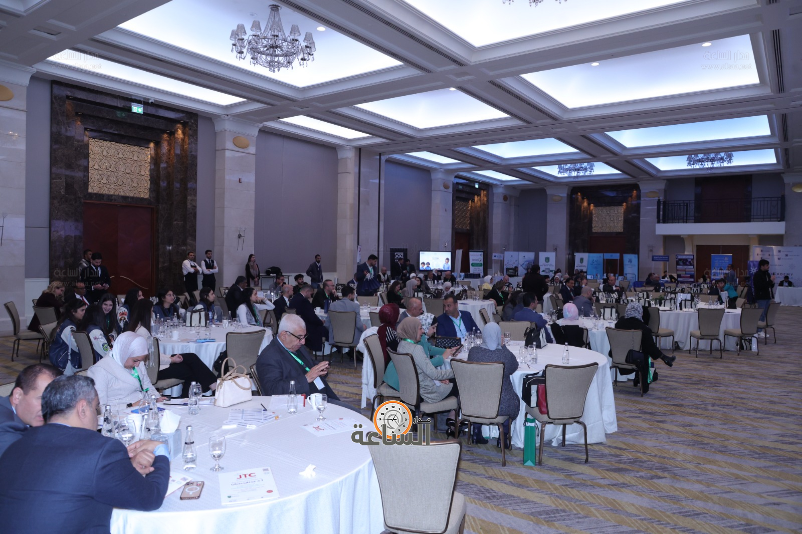 Madar Al-Saa Images 0.8413754772290115