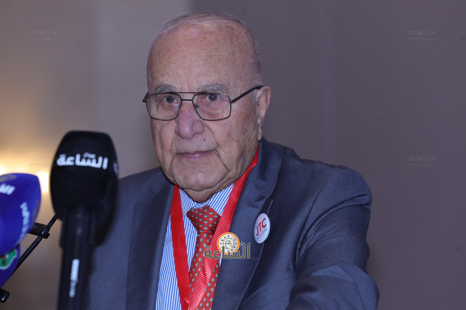 Madar Al-Saa Images 0.4731189142868384