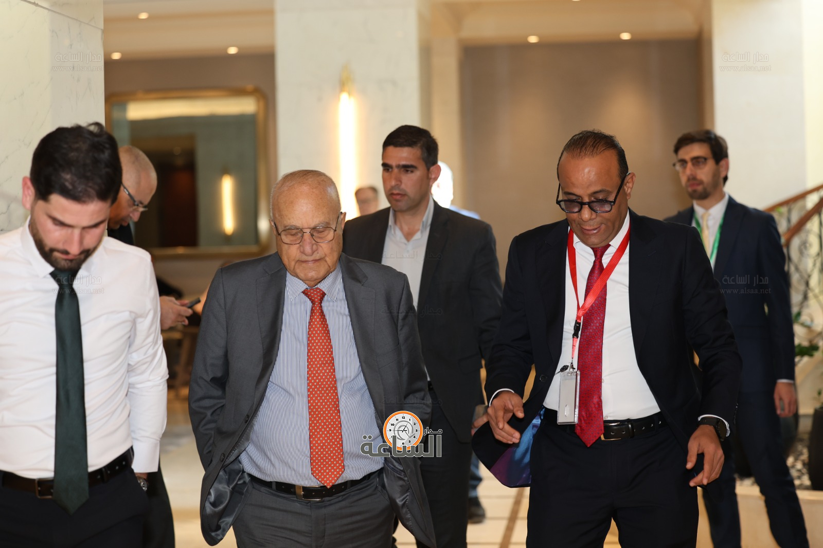 Madar Al-Saa Images 0.7645074256191948