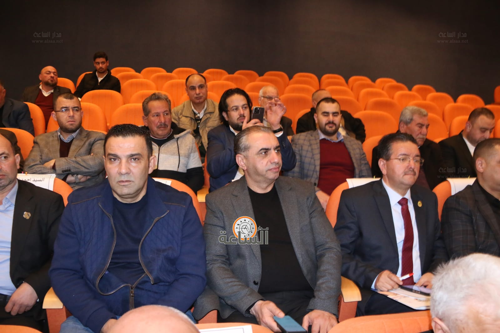 Madar Al-Saa Images 0.6401759672458421