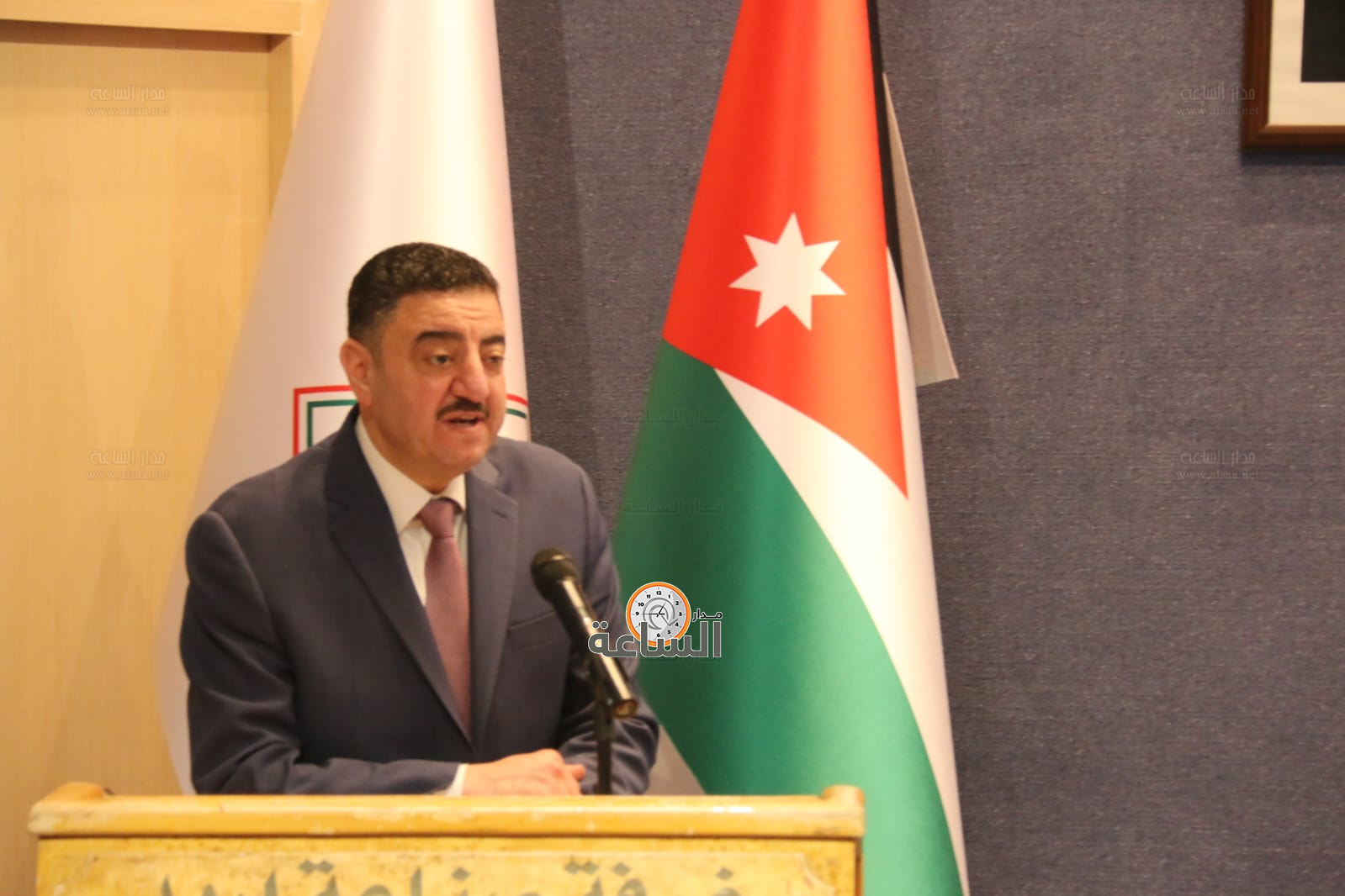 Madar Al-Saa Images 0.588981710001583