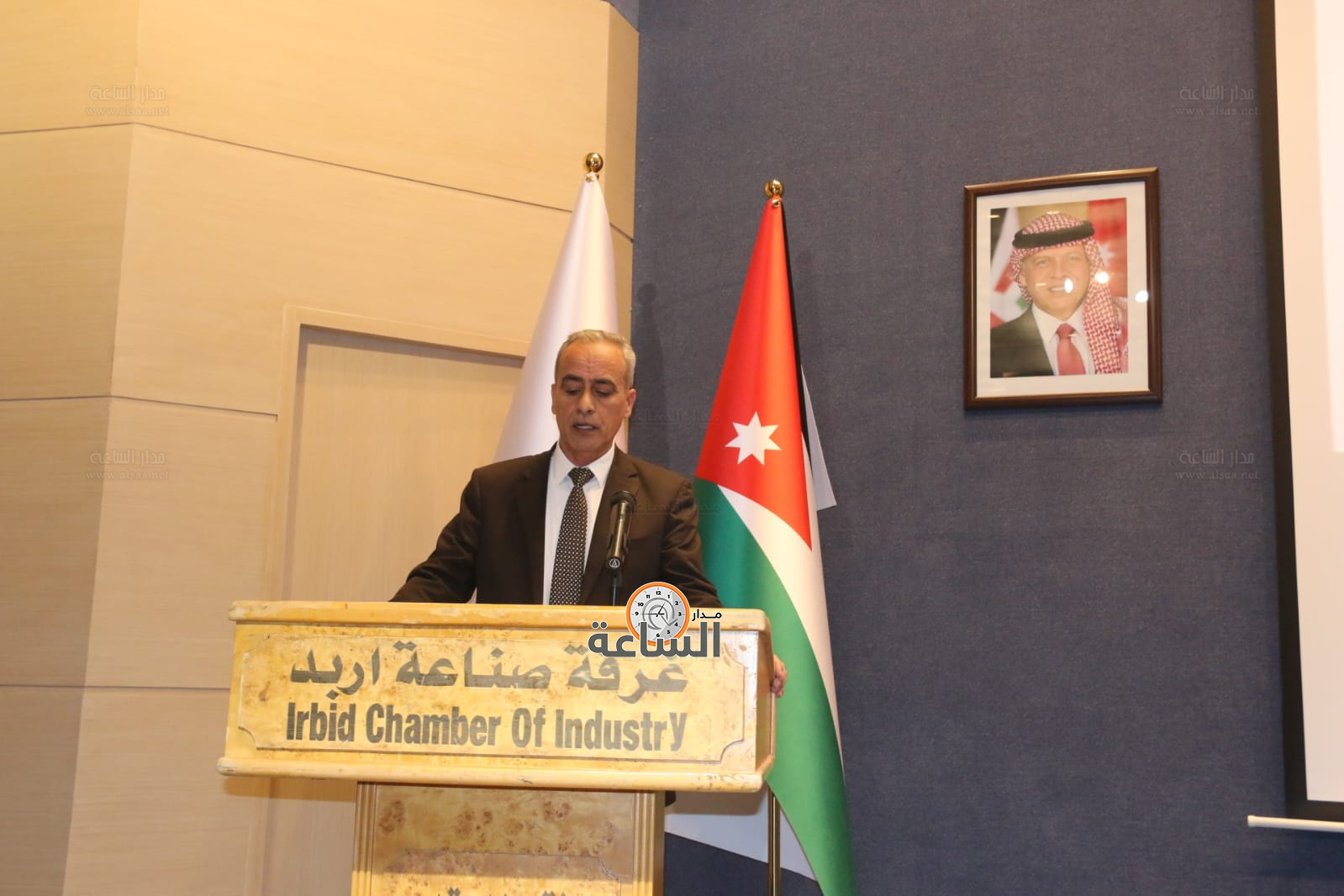 Madar Al-Saa Images 0.3177619608783132