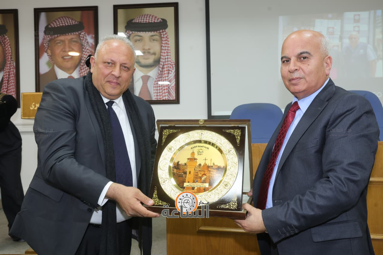 Madar Al-Saa Images 0.01171559177364312