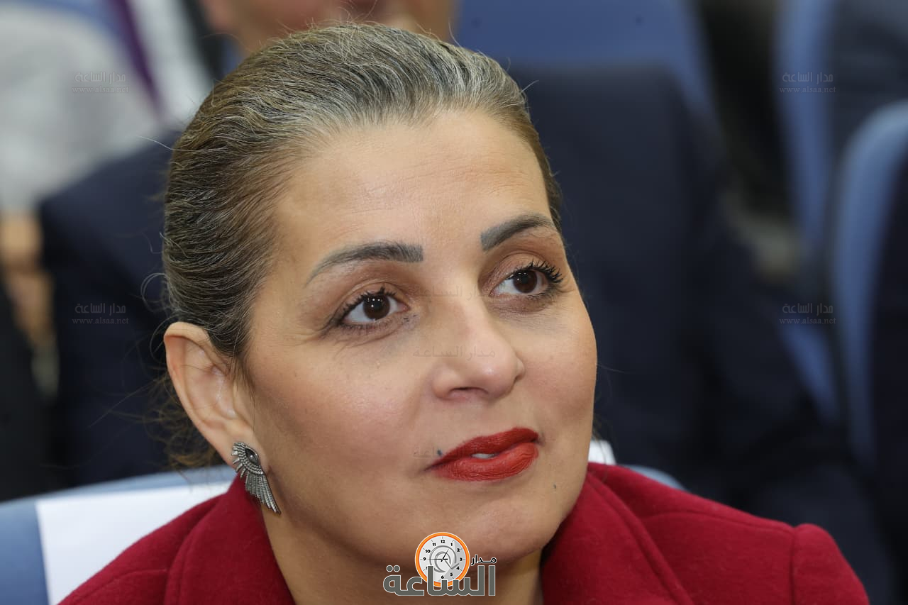 Madar Al-Saa Images 0.647880657929669