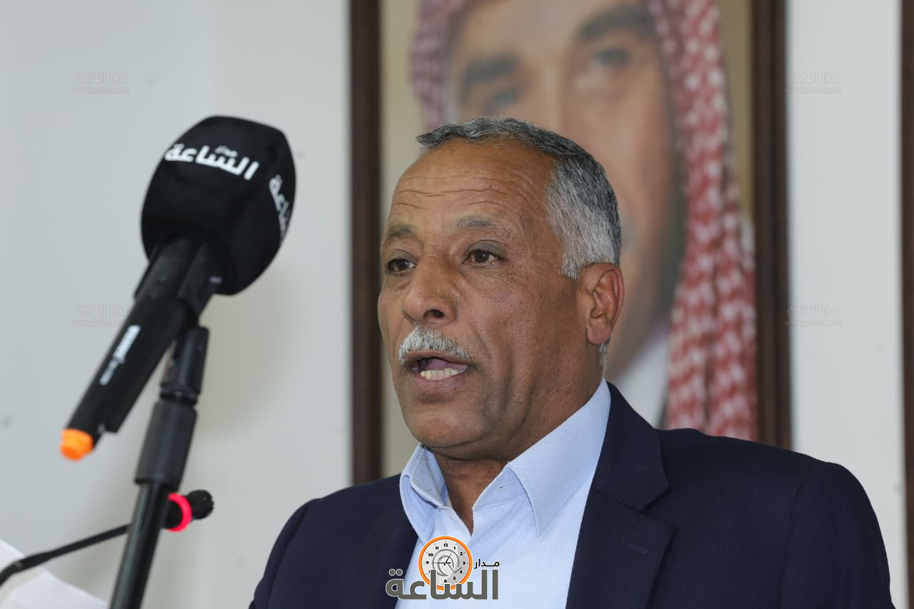 Madar Al-Saa Images 0.36443406442454274